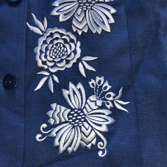 Embroidered Vintage linen Floral Blazer - Picture 3 of 8